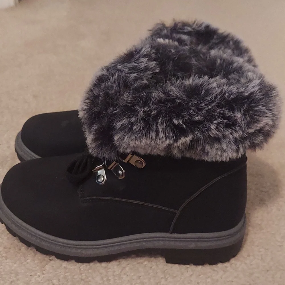 Jessica Carlyle Julio Faux Fur Boots